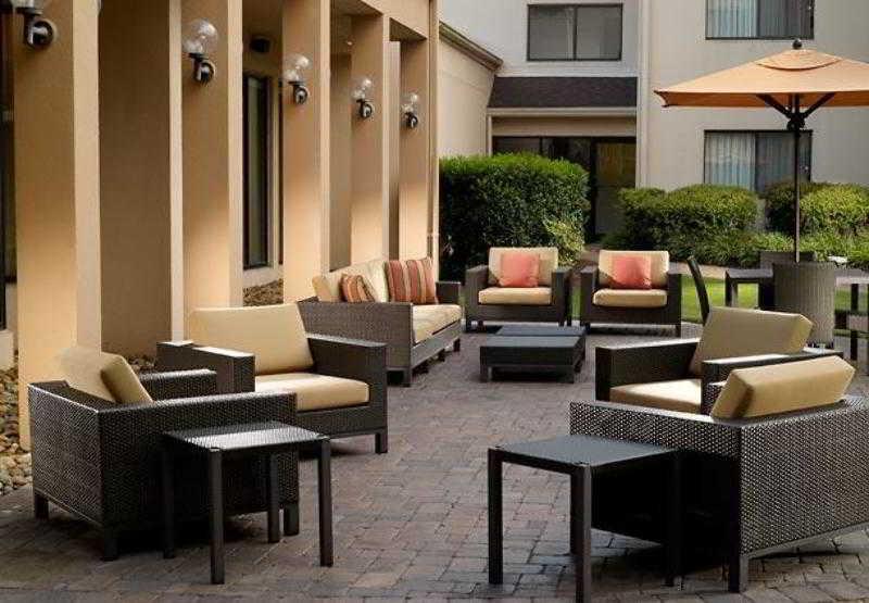 Courtyard By Marriott Savannah Midtown Interior foto
