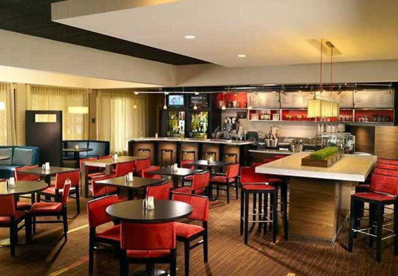 Courtyard By Marriott Savannah Midtown Bagian luar foto